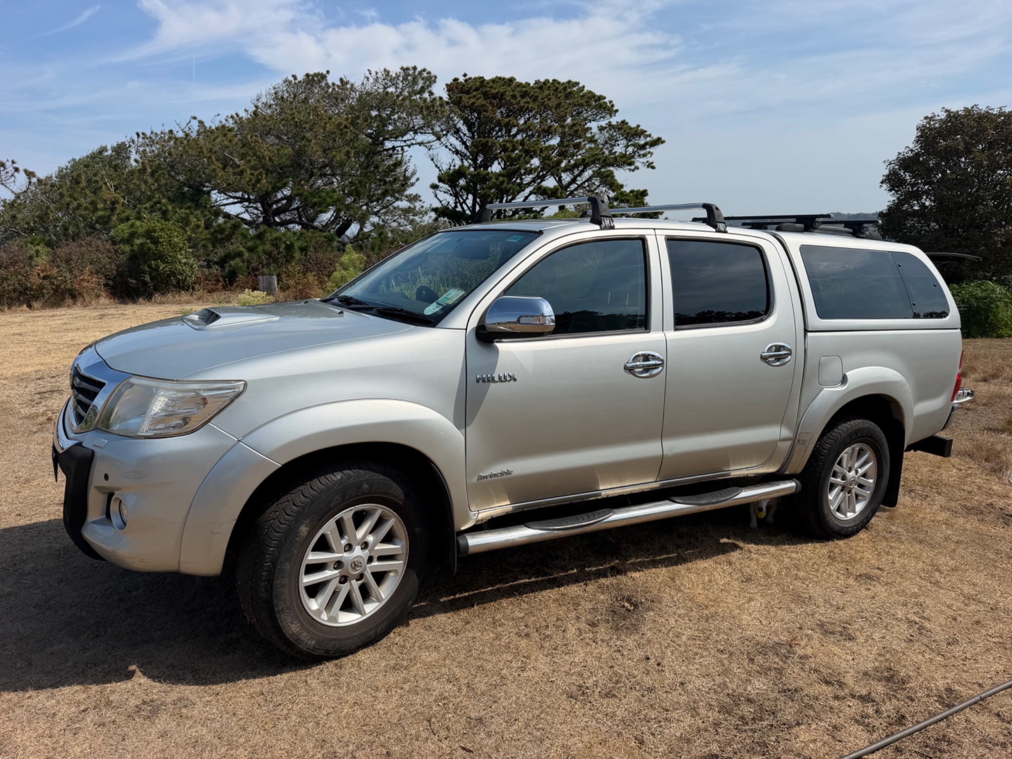 2012 Toyota Hilux Invincible automatic