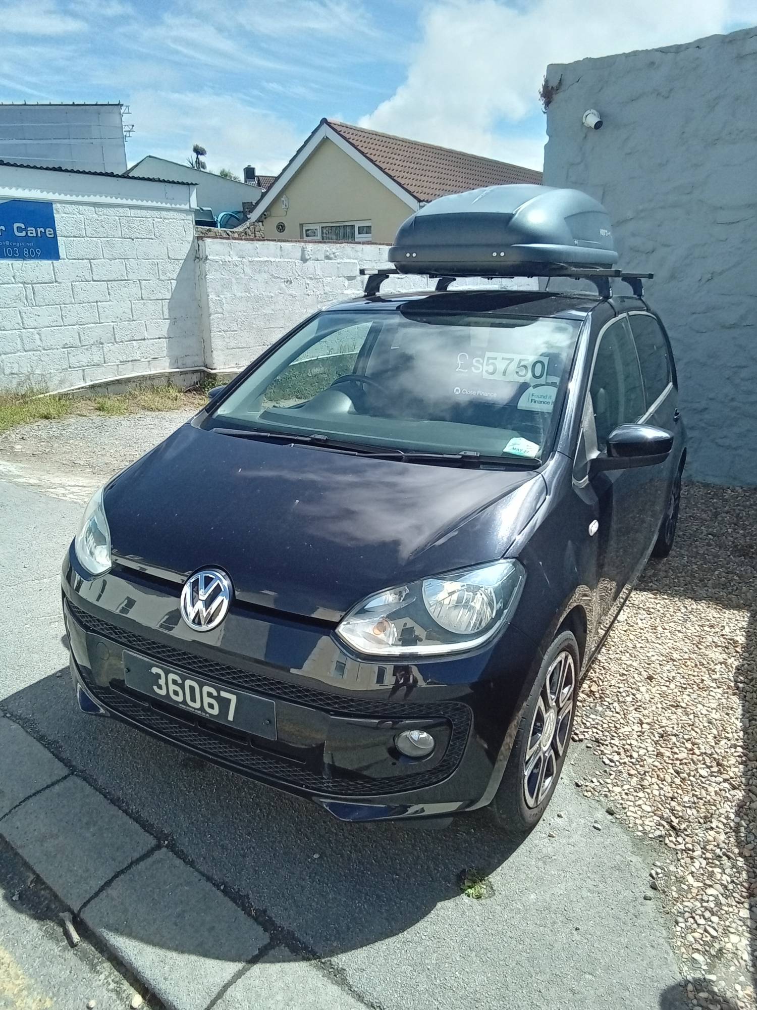 Volkswagon Up High UP