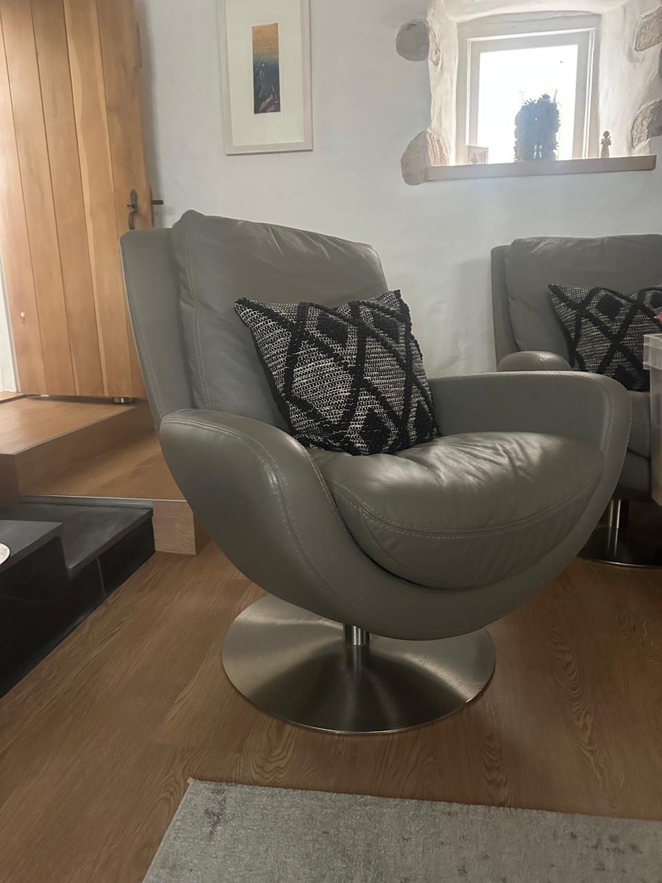 Two beautiful Contempo leather chairs