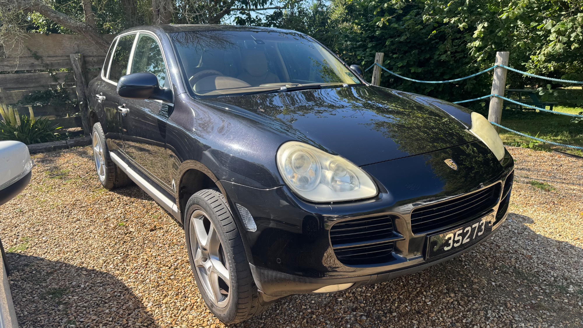 Porsche Cayenne.