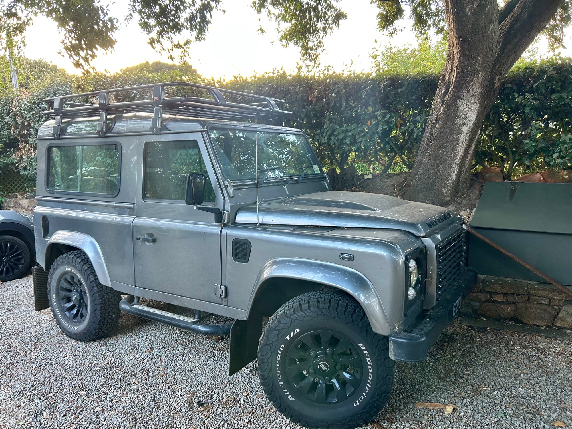 2009 Land Rover Defender 90 XS Station Wagon — Grey