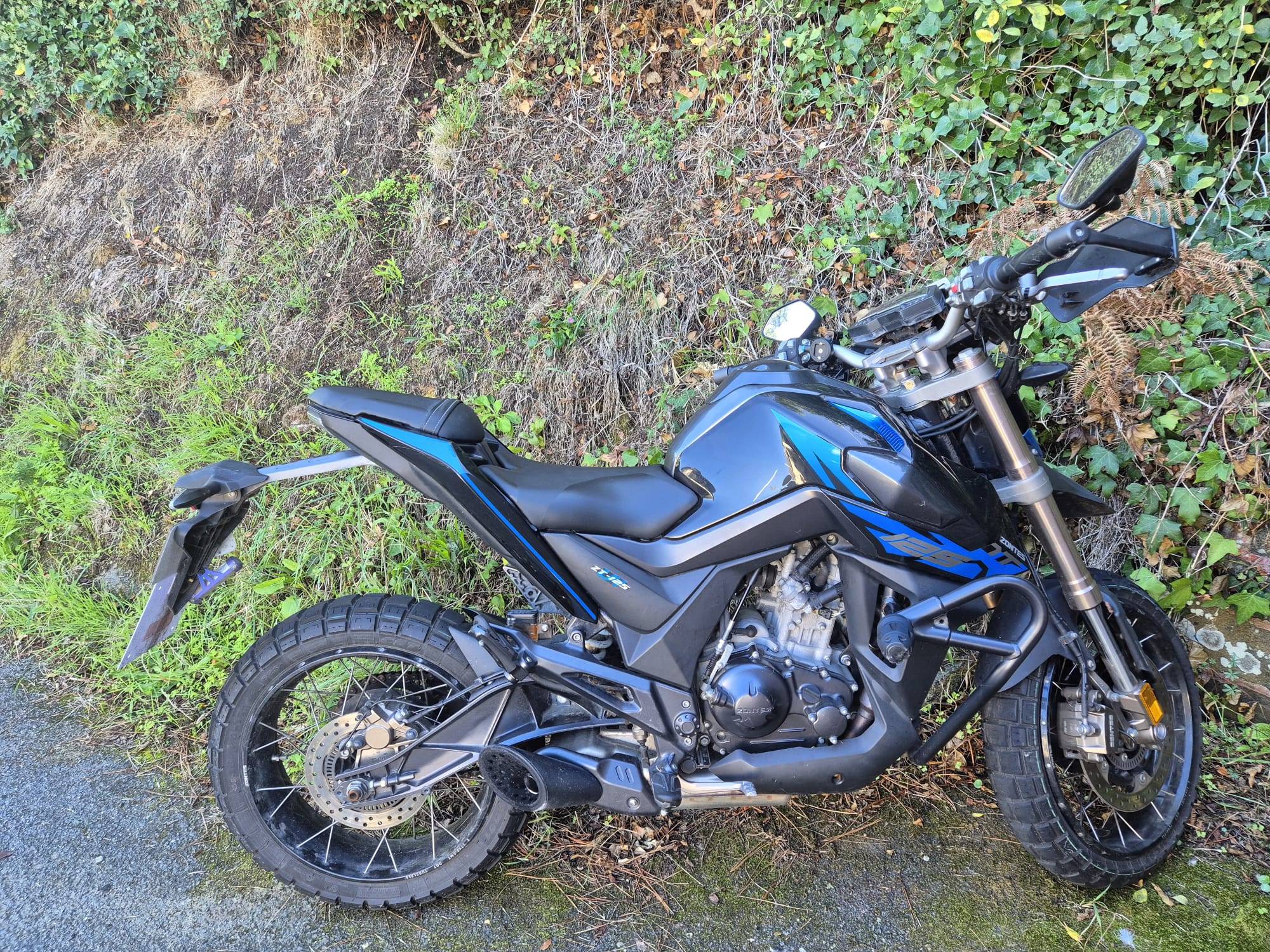 Motorbike Zontes 125 ZTi