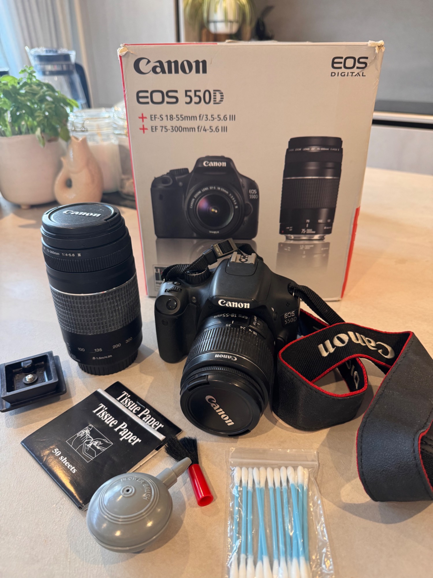 CANON EOS 550D CAMERA