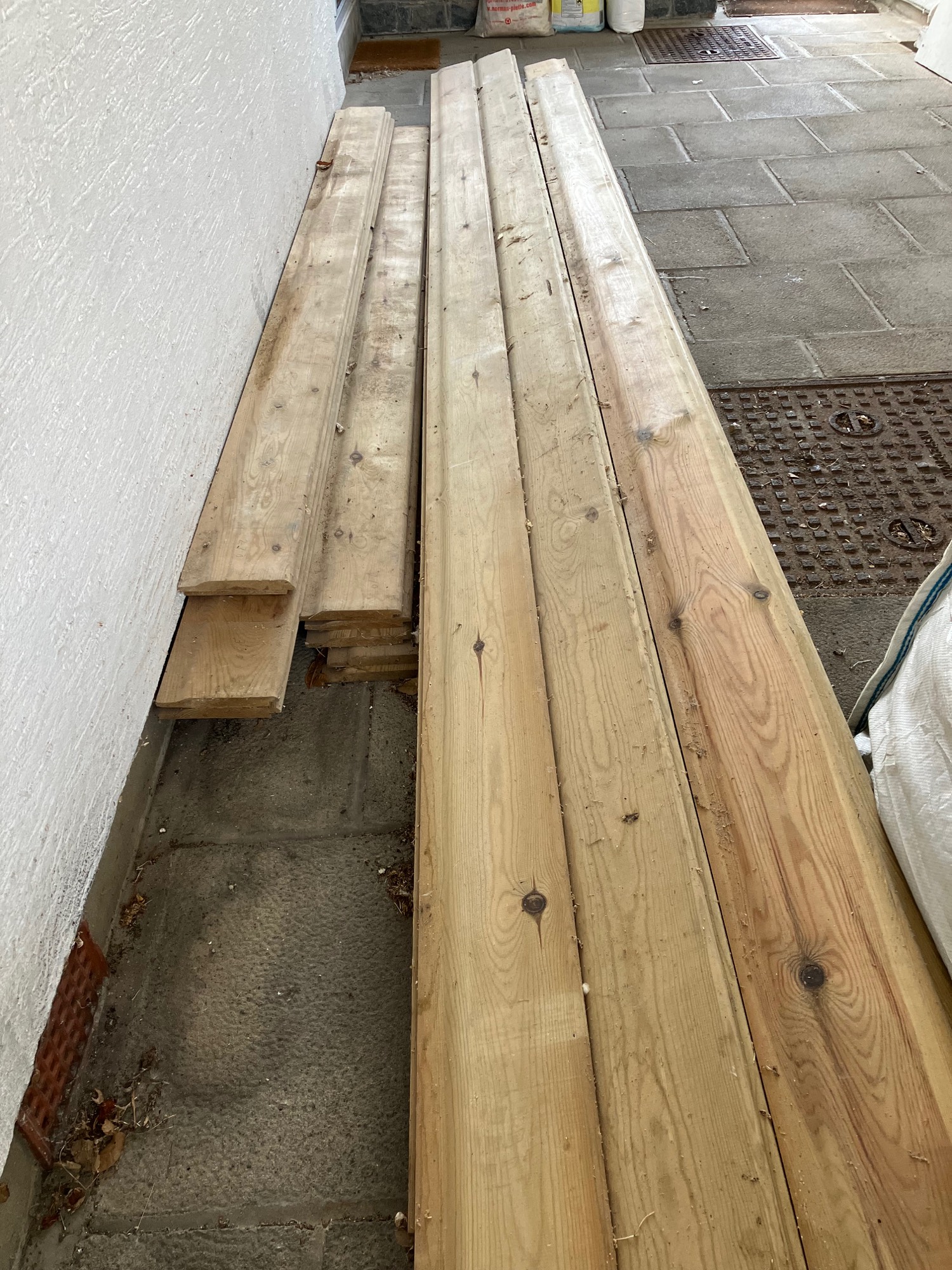 Shiplap wood